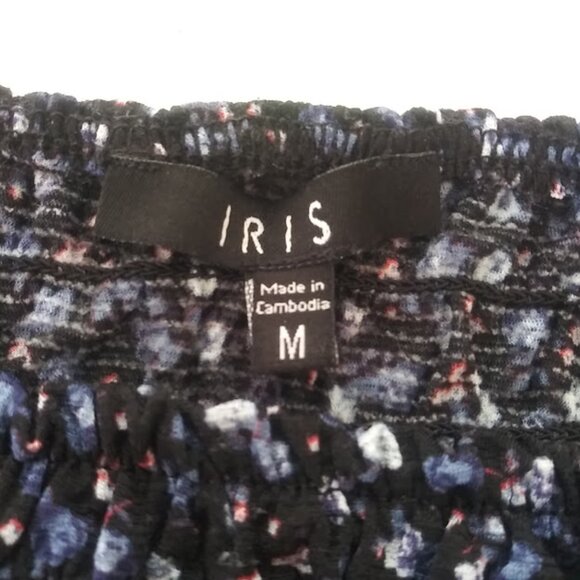 Iris women's size M black floral long sleeve smocked top - Picture 12 of 14